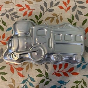Wilton Train Aluminum Cake Pan